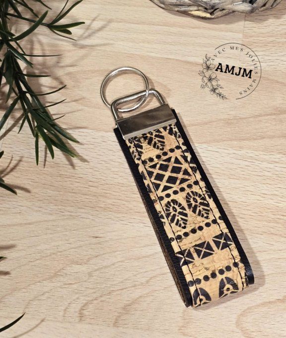 Porte-clés liège motifs tribal noir et beige 